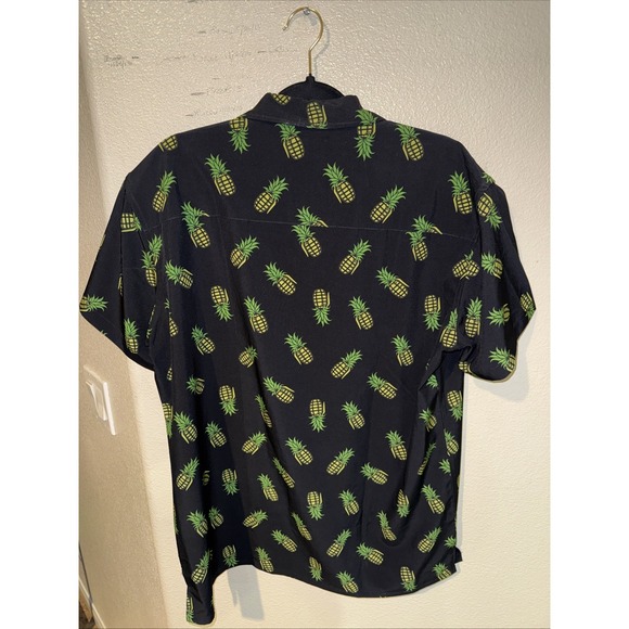Retro Rifle Shirt Mens XL Painkiller Pineapple Print Short Sleeve Button Up - Picture 2 of 2